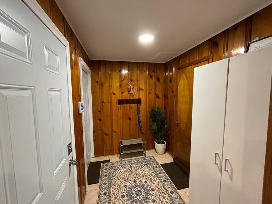 Cozy Spacious Work Friendly Lotus With Garden View High Speed Free Wi Fi And Parking Adjacent To Downtown Montréal Extérieur photo