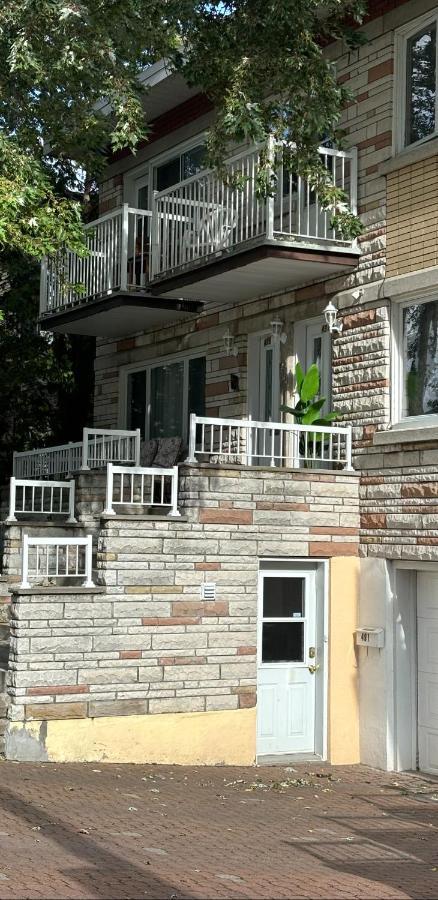 Cozy Spacious Work Friendly Lotus With Garden View High Speed Free Wi Fi And Parking Adjacent To Downtown Montréal Extérieur photo