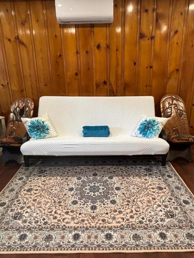 Cozy Spacious Work Friendly Lotus With Garden View High Speed Free Wi Fi And Parking Adjacent To Downtown Montréal Extérieur photo